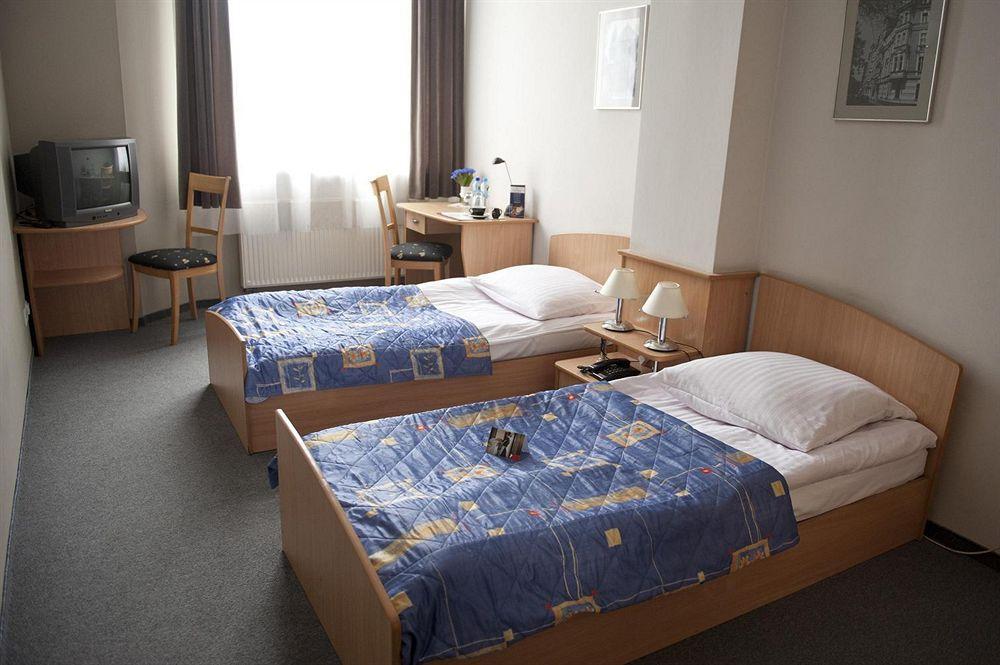 Hotel Diament Economy Hlivice Exteriér fotografie