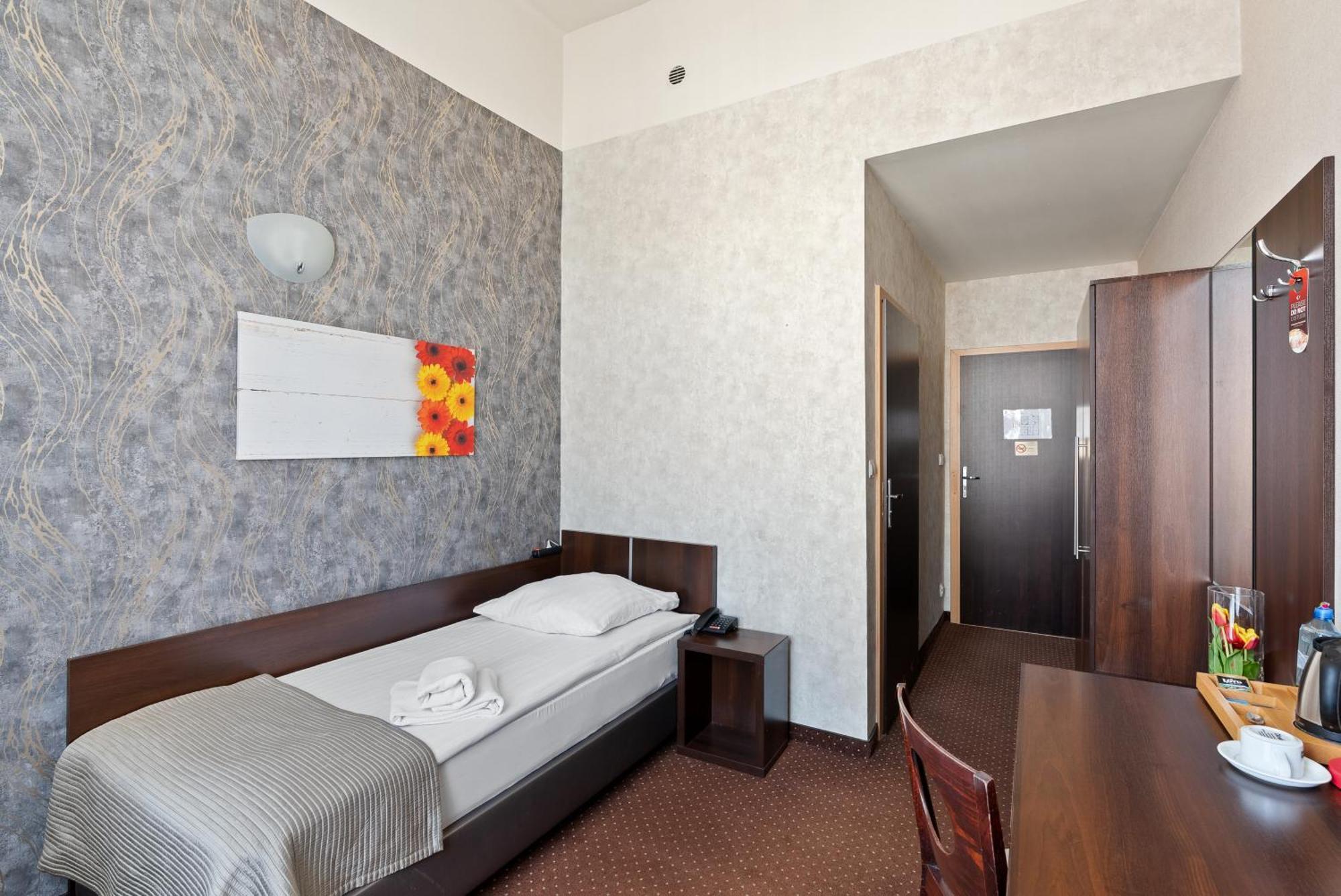 Hotel Diament Economy Hlivice Exteriér fotografie
