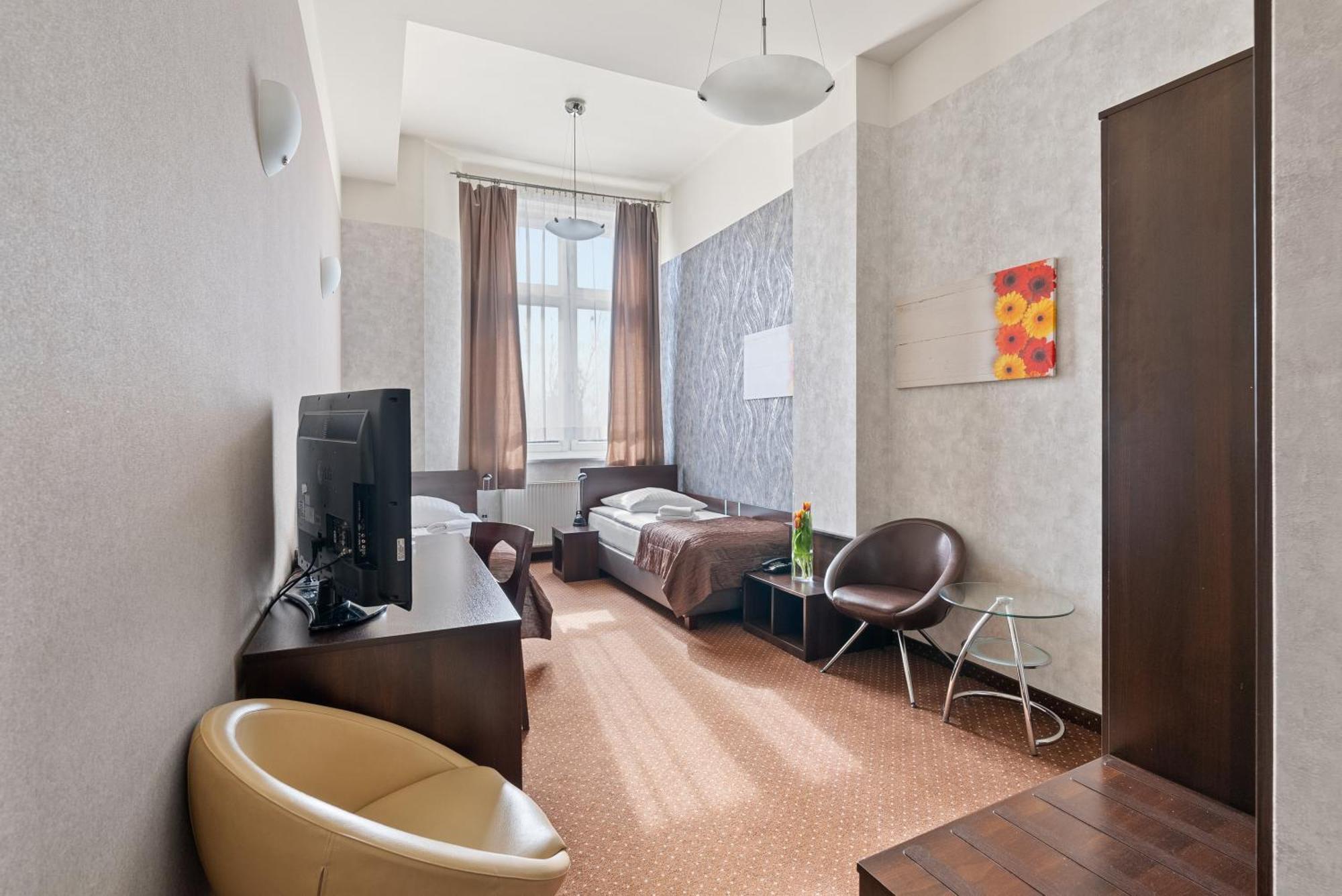 Hotel Diament Economy Hlivice Exteriér fotografie