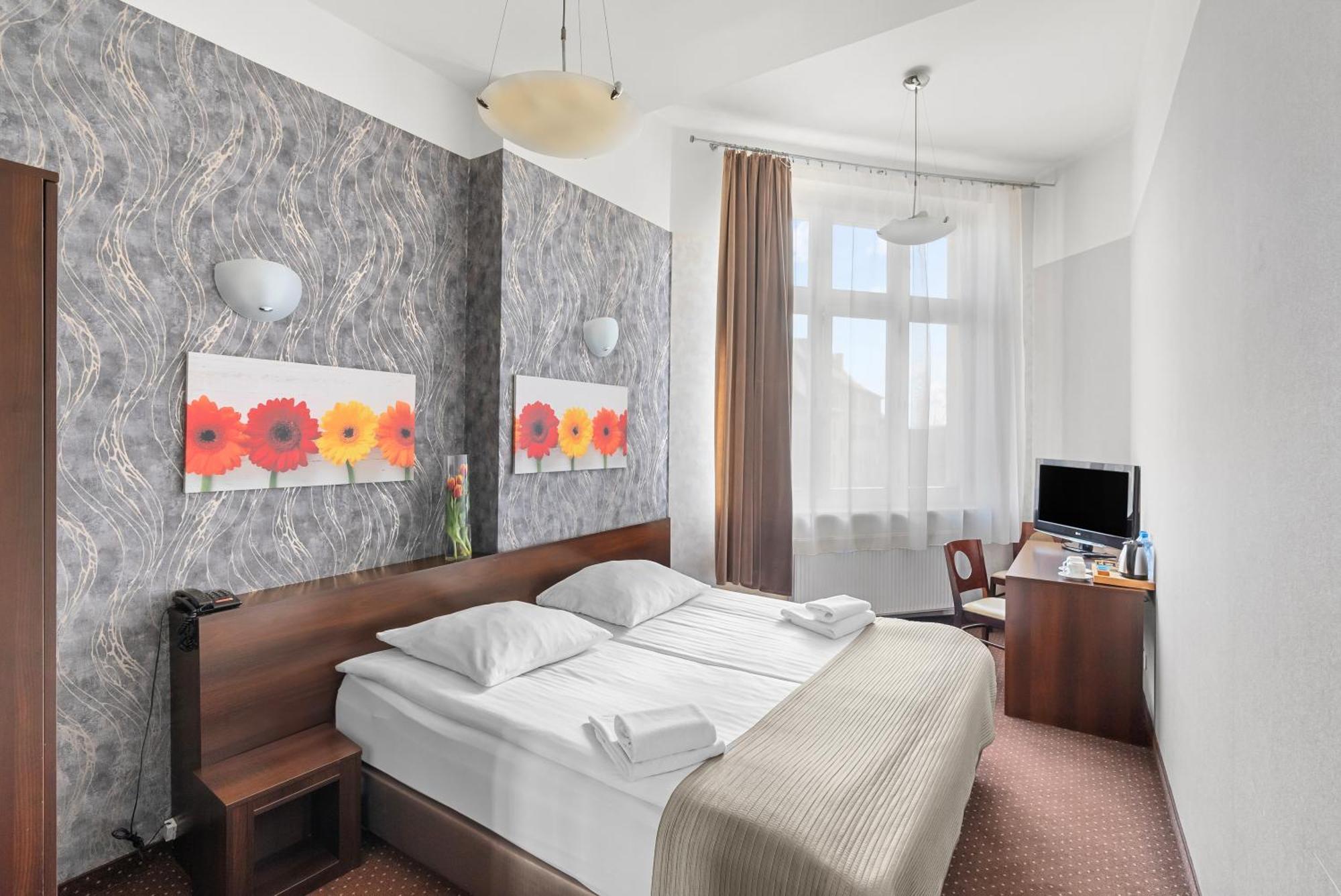 Hotel Diament Economy Hlivice Exteriér fotografie