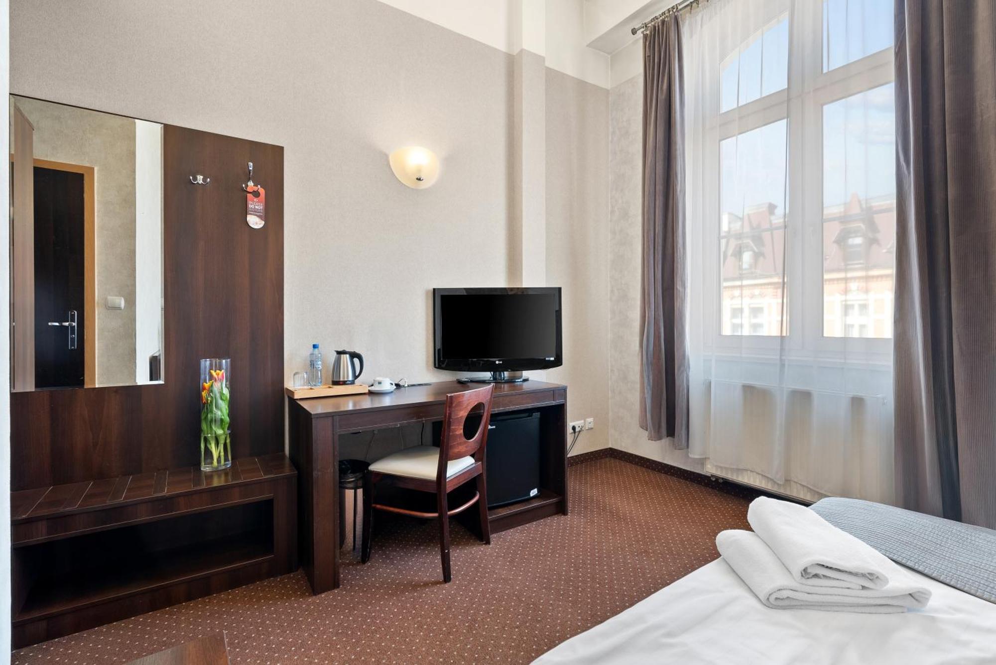 Hotel Diament Economy Hlivice Exteriér fotografie